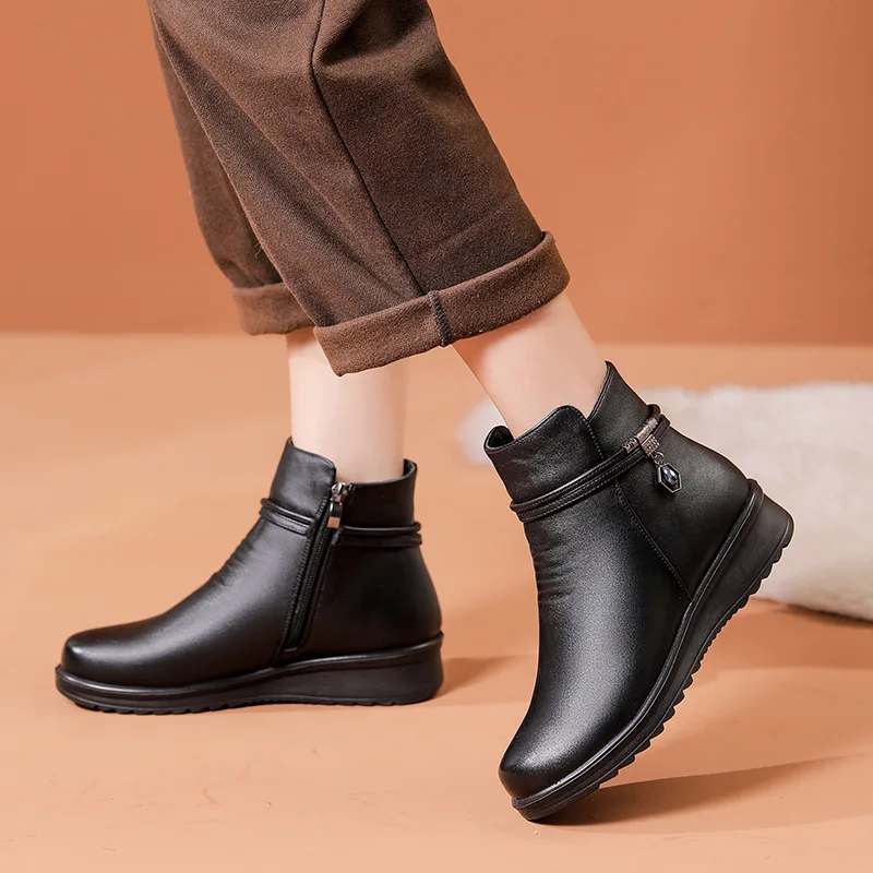 

Autumn Winter Fashion Boots Women Leather Ankle Warm Boots women's casual ankle boots mother flat warm non-slip cotton shoes