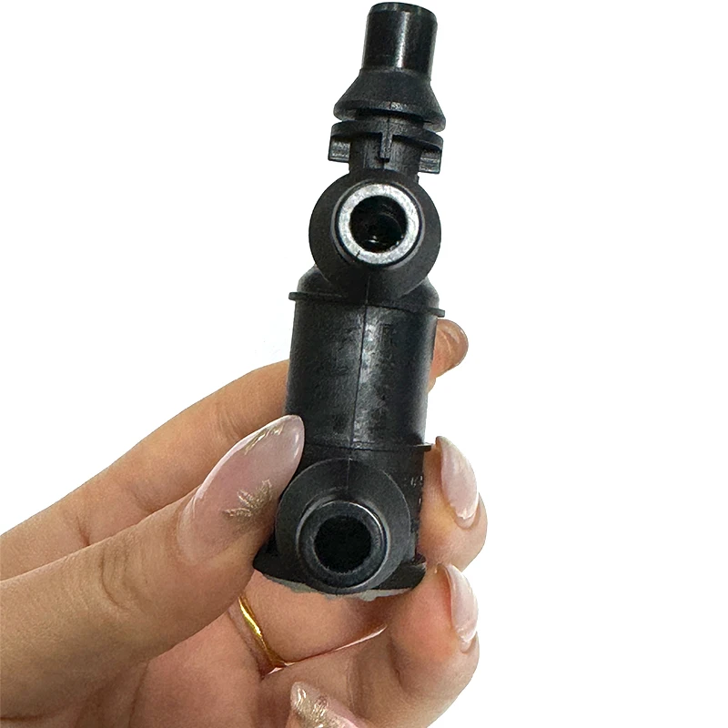 0005061000 A0005061000 Genuine Water Hose Connector For Mercedes Benz A C E GLC GLE GLS 0005061000