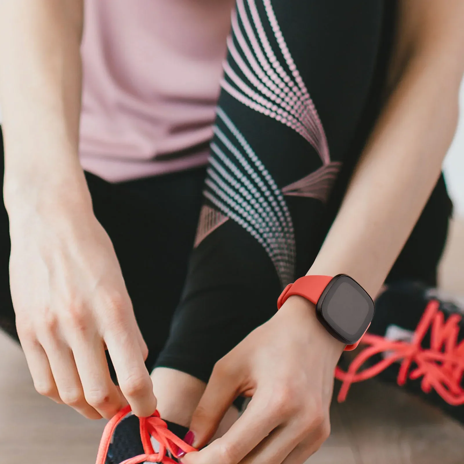 Fitbit Versa 3 ð     Smartwatch ׼ Fitbit Sence  Ǹ  Ʈ  ü