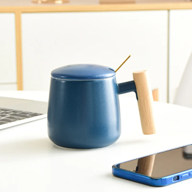 

Кружка с деревянной ручкой для мужчин и женщин