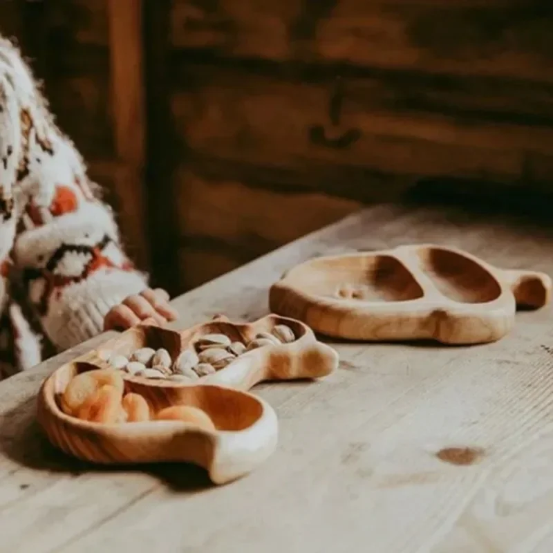 Squirrel Snack Tray Wooden Craft Double Dish Holder for Nuts Sunflower Seeds Peanuts Cherries Home Decor Edamame Bowl Pedestal