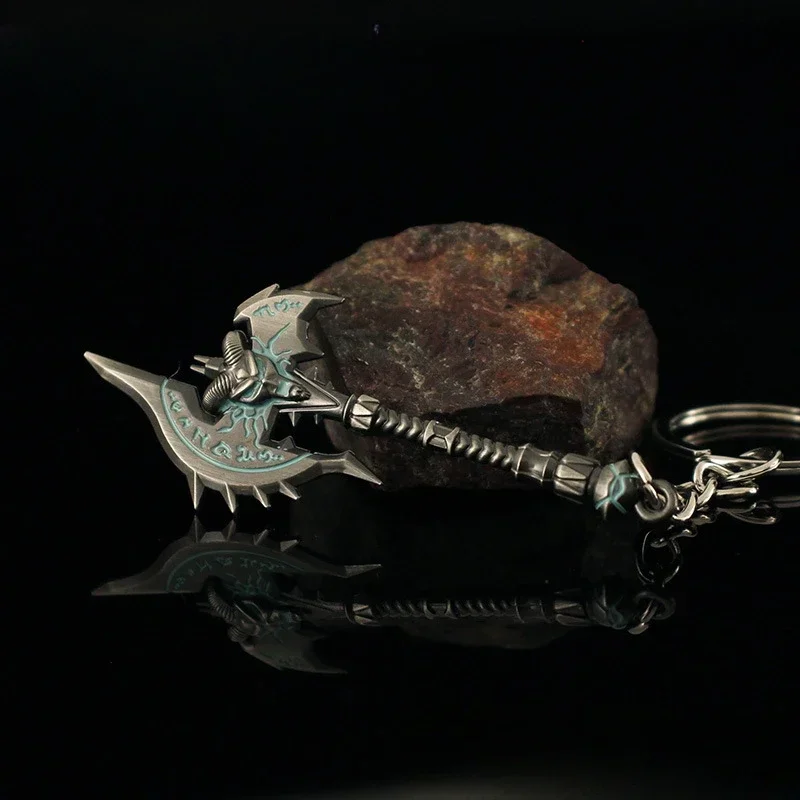 New 7cm World of Warcraft Weapon Keychain Shadowmourne Axe Azeroth Game Peripheral Metal Model Keychain Ornament Craft Gift Toys 5