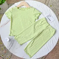 Pyjama d'été pour petites filles, vêtements de maison coréens, costumes deux pièces, t-shirt imprimé floral, hauts à manches courtes + pantalons courts de 1 à 8 ans, nouvelle collection 2