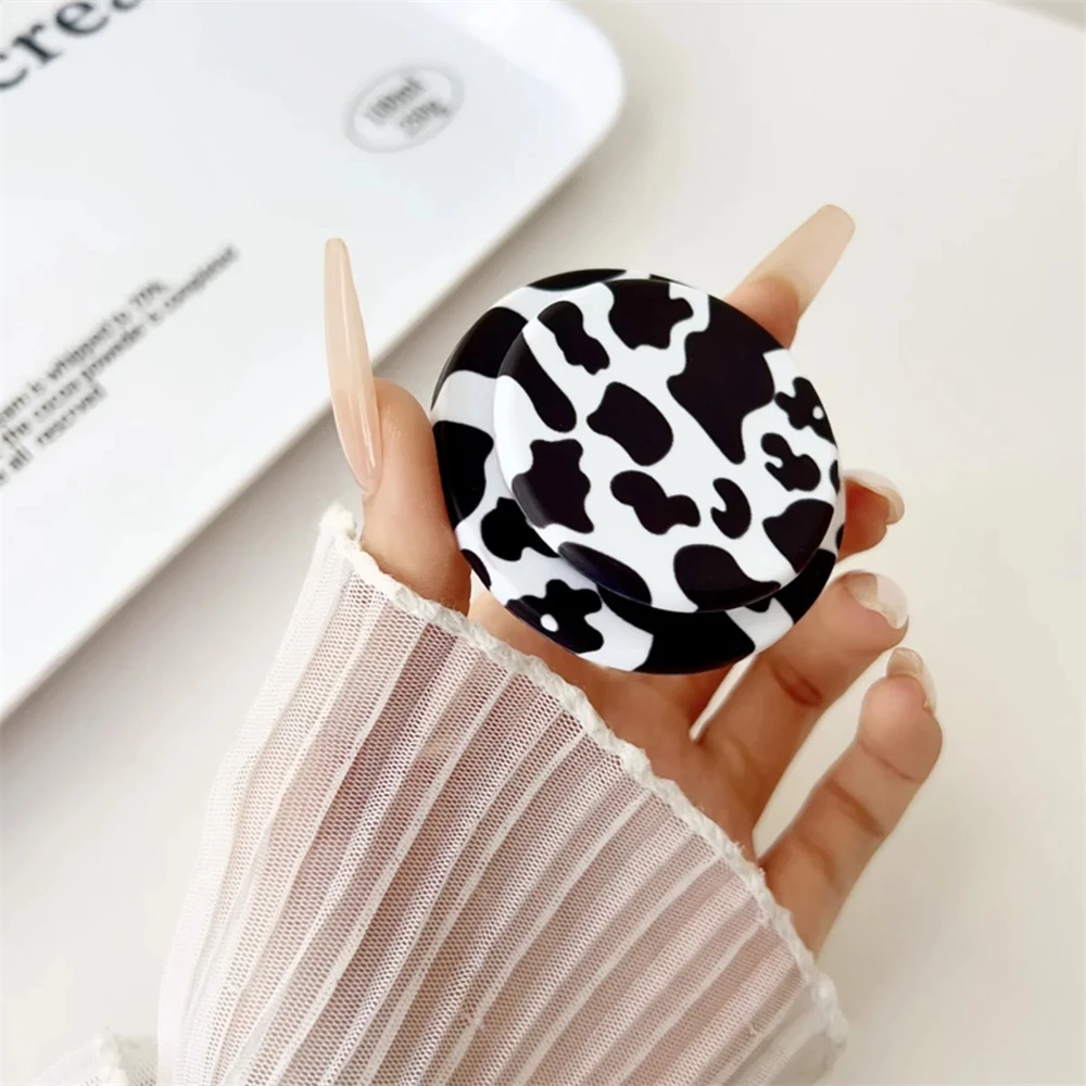Korean Cute Leopard Print Cartoon Girl Magnetic Phone Stand Holder