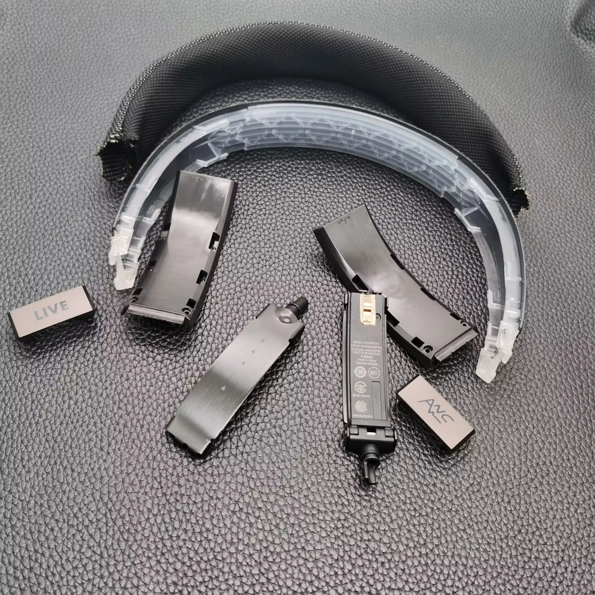 Live 650 BTNC Headband Bracket Part & Earpads & Case for JBL Live 650BTNC Headphone Replacement Head Band Repair Parts Slider