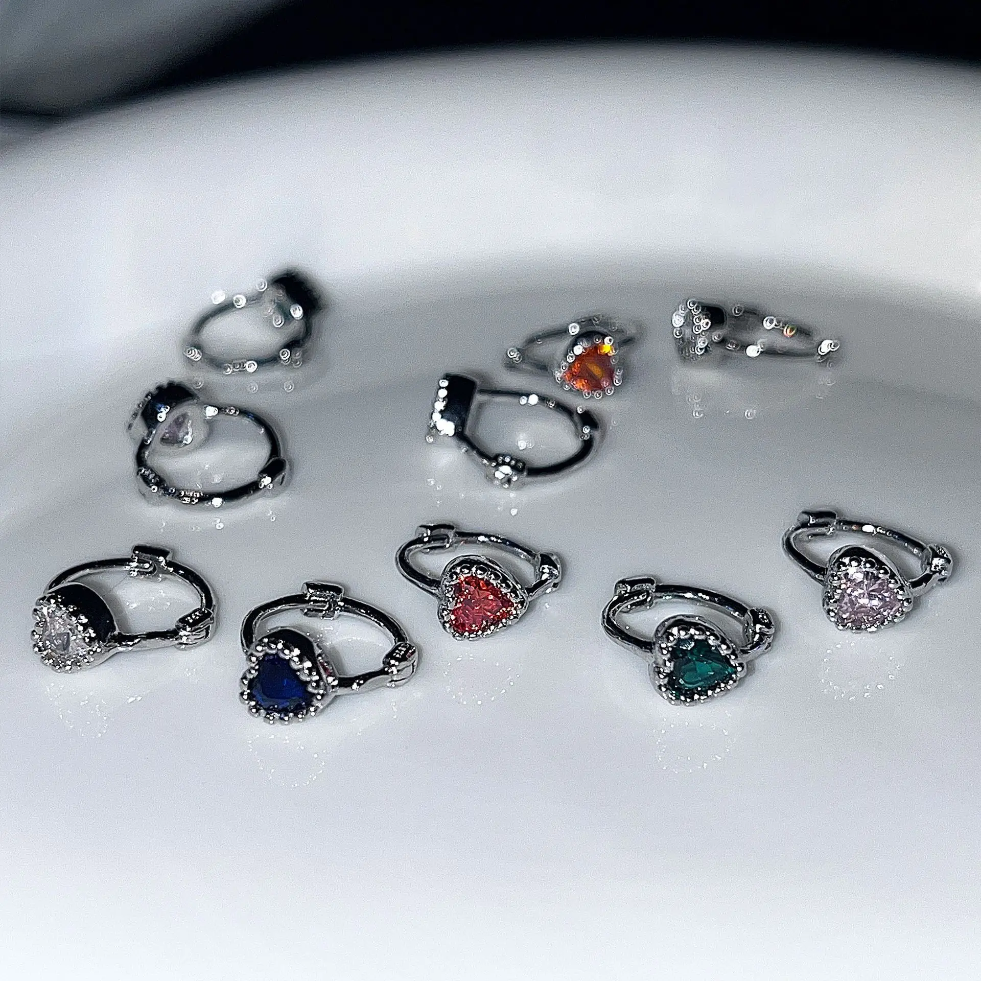 

1Pair Heart Shape Hoop Huggie Earring Piercing Jewelry for Women Girls Colorful Zircon Ear Buckle Small Cartilage Hoop Earrings