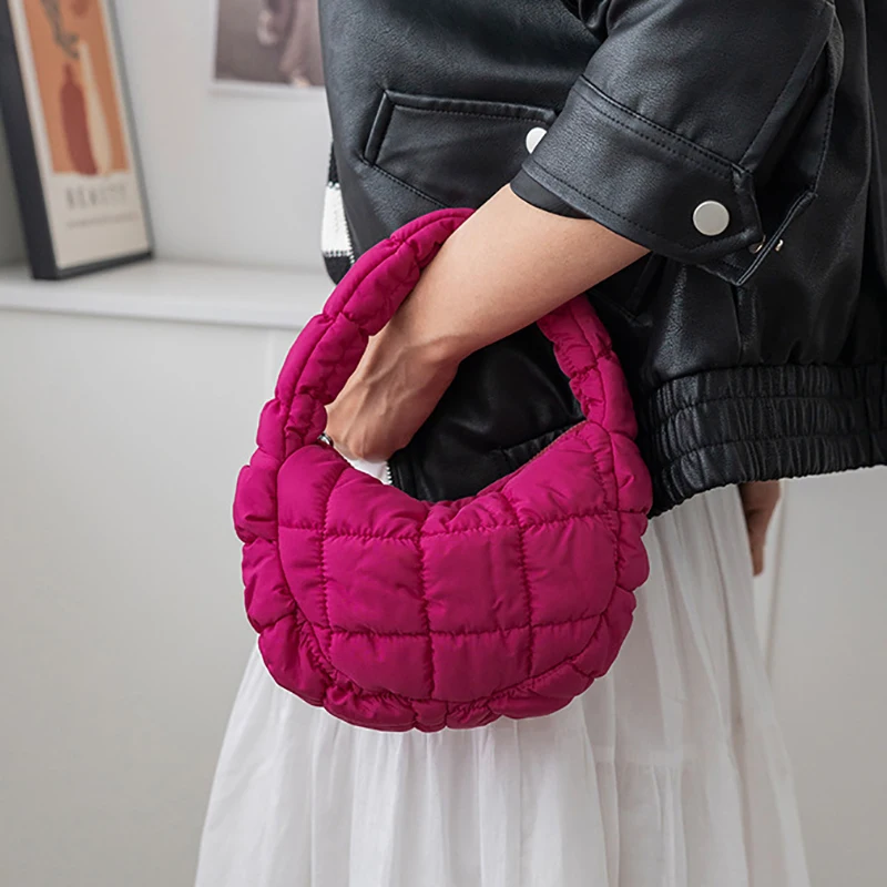 Modische Mini-Puffer-Einkaufstasche, gesteppt, Kreis, Handy-Geldbörse, elegant, lila, weiches Nylon, gepolstert, Schlüsseltasche, einfache Trend-Handtasche – Detail 10