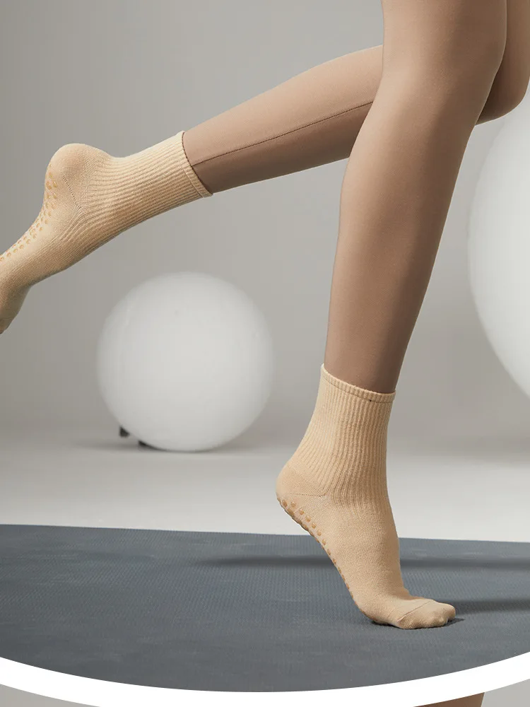 Yoga Silicone Socks Professional Dance Non-slip Solid Color Sports Socks Women Lady Cotton Breathable Fitness Gym Pilates Socks 86 S714bd52e5a7947fc9ee809088941f25bh