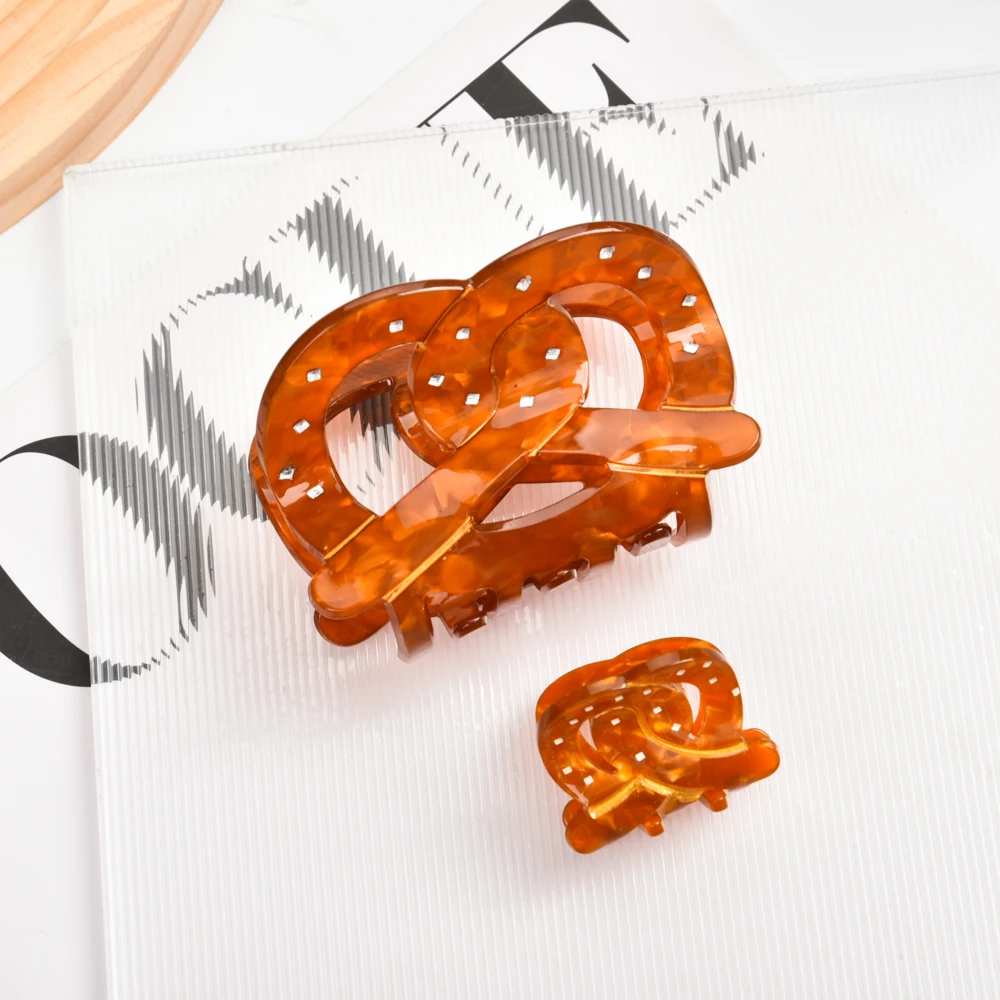 Retro Biscuit Hair Claw For Women Cute Creative Hair Clip Accessory_voghion.com