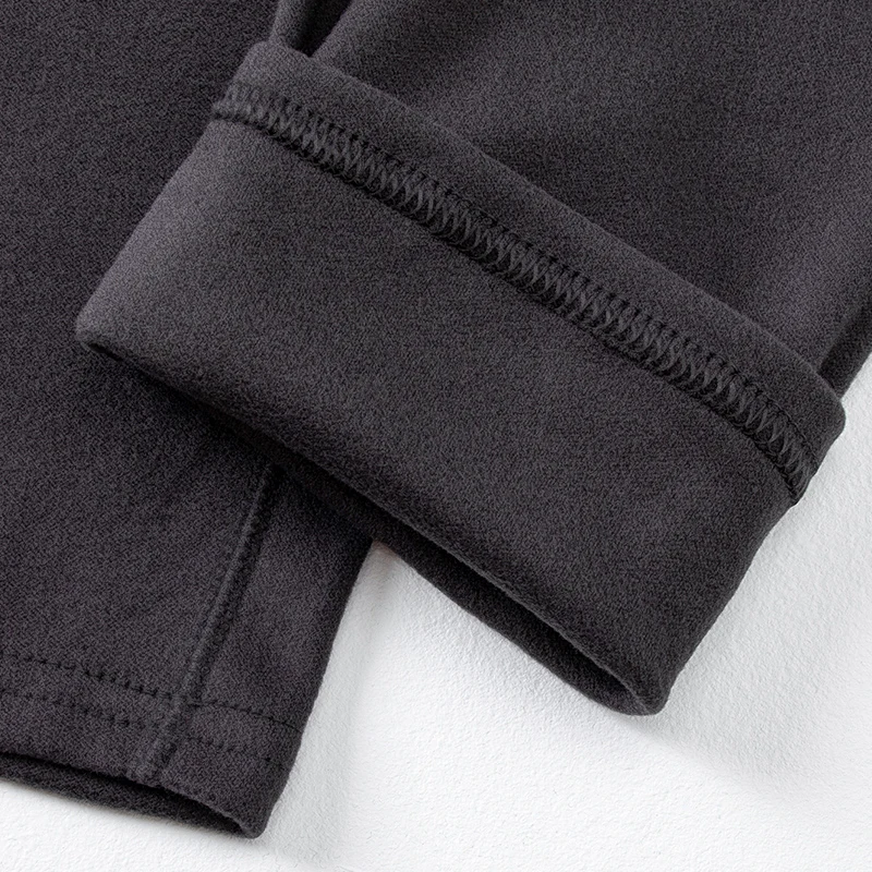 2-piece Autumn And Winter Men's Small V-neck Solid Color Warm Underwear Set Comfortable Large Bottom Shirt Versatile Sleepwear