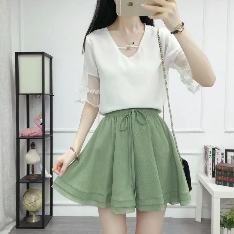 Spring/Summer Shorts Women's Summer 2024 New Chiffon Korean Edition Loose and Versatile Slimming High Waist Wide Leg Skirts