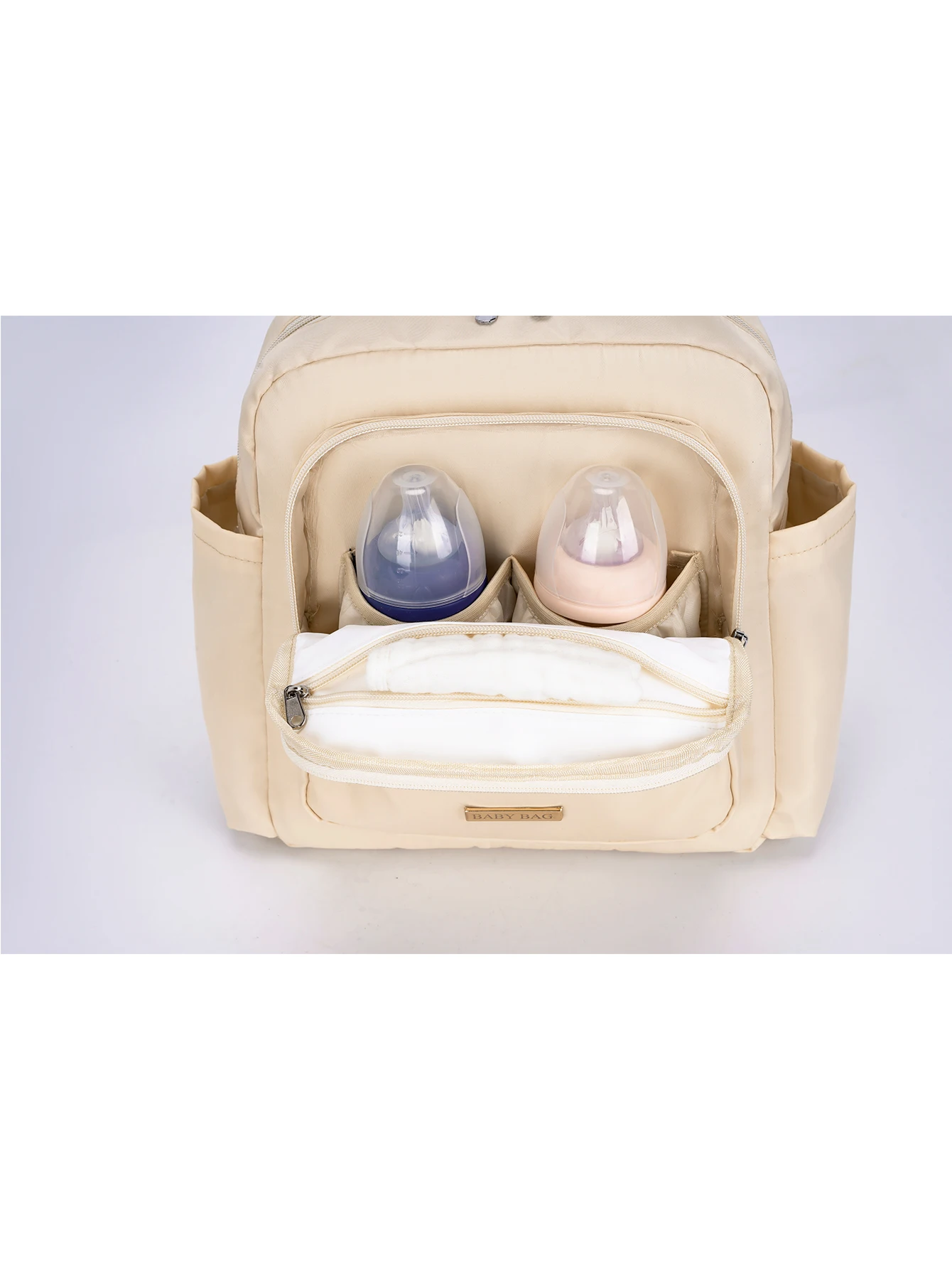 Large Capacity Baby Carrier Backpack With Bottle Insulation Slot_voghion.com