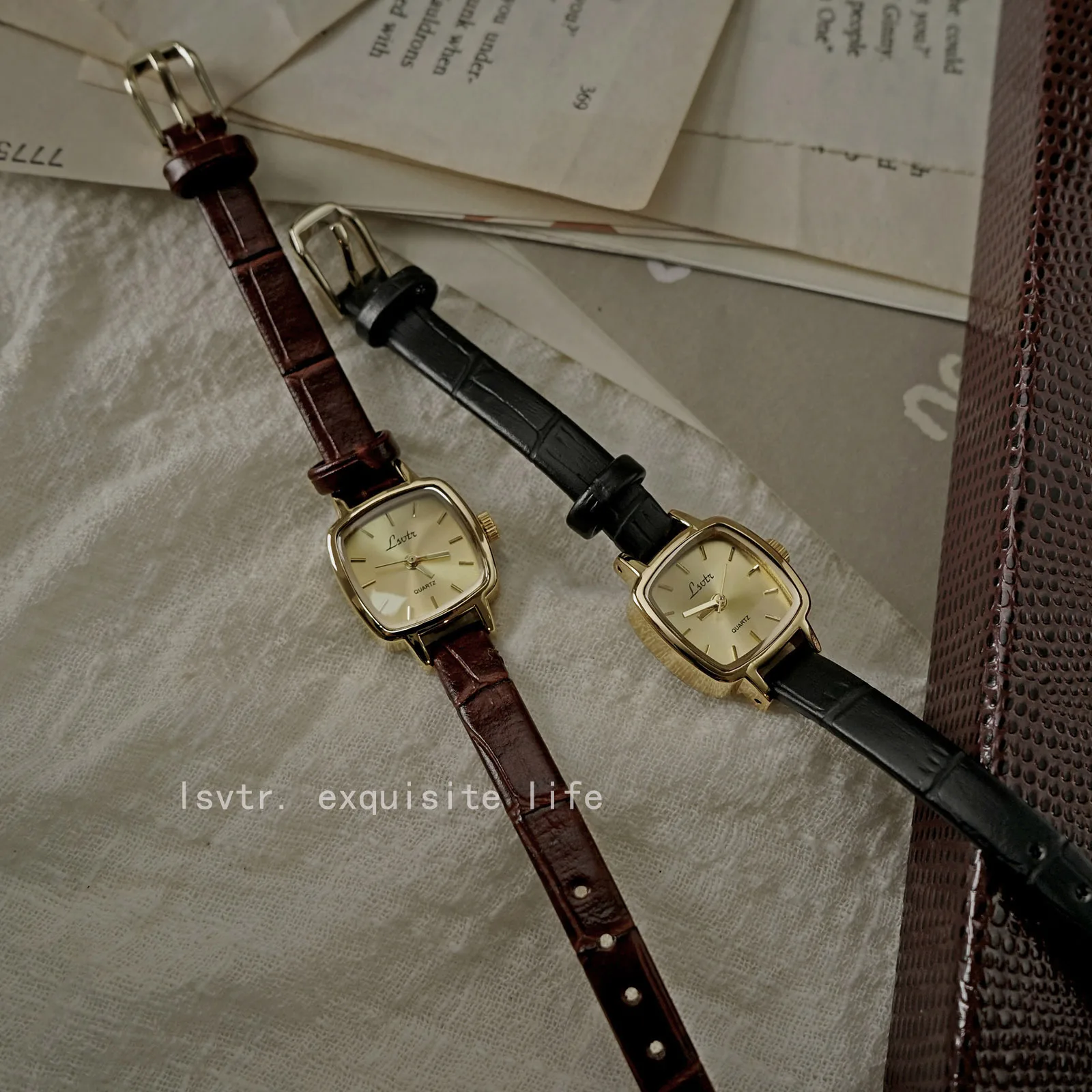 

Women Quartz Watch Luxury Simple Fashion Square Dial Female Vintage Leather Band Small Mini Gold Case Watches Ladies Wristwatch