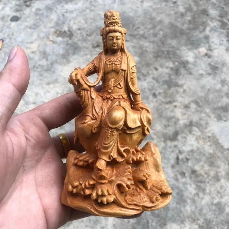 

Yaibai boxwood carved solid wood ornaments free Guanyin arts and crafts figures Buddha decoration home living room car