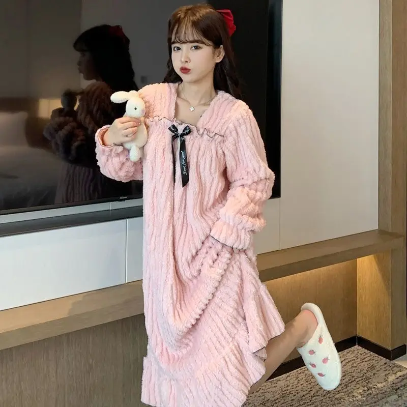 Winter Nightdress for Women Coral Fleece Warm Nightgowns Home Dressing Gowns Thermal Thicken Sleepwear NIghtwear Plus Size 120kg