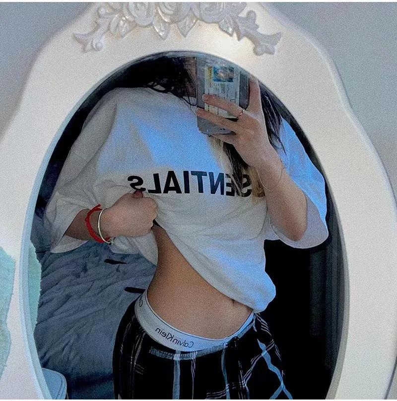 Рисунок 2 - Футболка унисекс с круглым вырезом и коротким рукавом