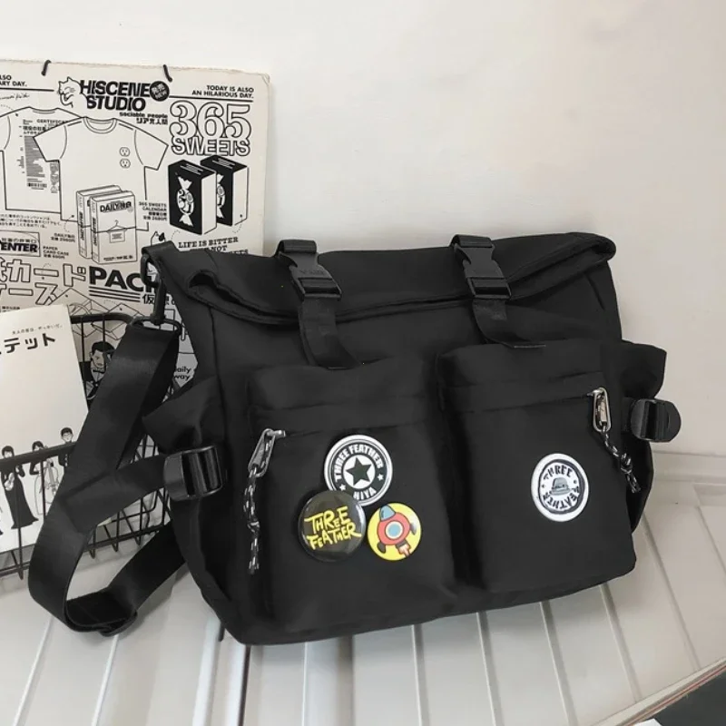 Black No badge