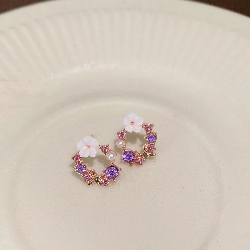 Fashionable Stud Earrings for Women