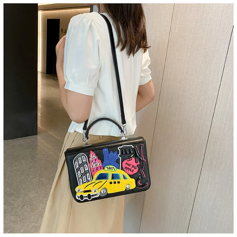 Design New Women's Casual Shoulder Bag Fashionable Embroidery Trend Crossbody Bag High end Gift Travel Shoulder Bag