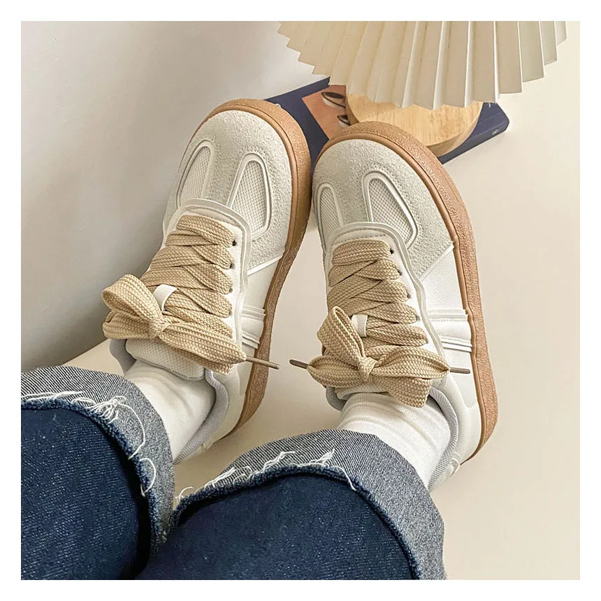 Women Shoes Thick Soled Cotton Board Shoes Autumn/Winter Vintage Plush Casual Sports Shoes Lace Up Warm Women Shoes 24-112