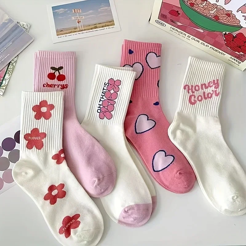 

5 Pairs Floral Print Sports Socks Women Cute Kawaii Mid Tube Crew Sports Socks Letter Heart Cotton Socks Koran Japanese Spring