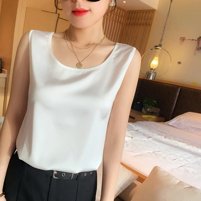 

2023 New Fashion Silk Thin Short Sleeve Tees Slip Woman Summer Clothes Elegant Tops Solid Loose Casual