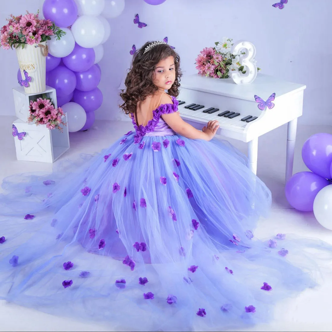 

2024 Princess Pageant Dresses for Toddlers Purple 3D Appliques Flower Girl Dress Super Train First Communion Birthday Party Gown