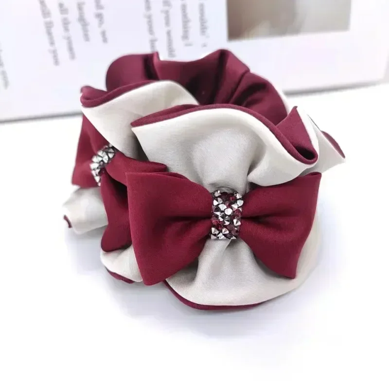Elegant Pearl Flower Hair Scrunchie - Stylish Korean Hair Accessory