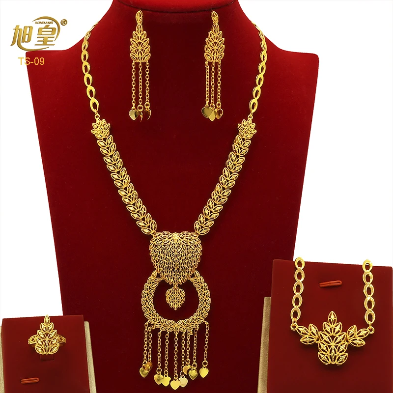 Collier Plaque Or Femme – Bijou De Soirée élégant – Occasion – Parfait Pour Une Tenue Chic