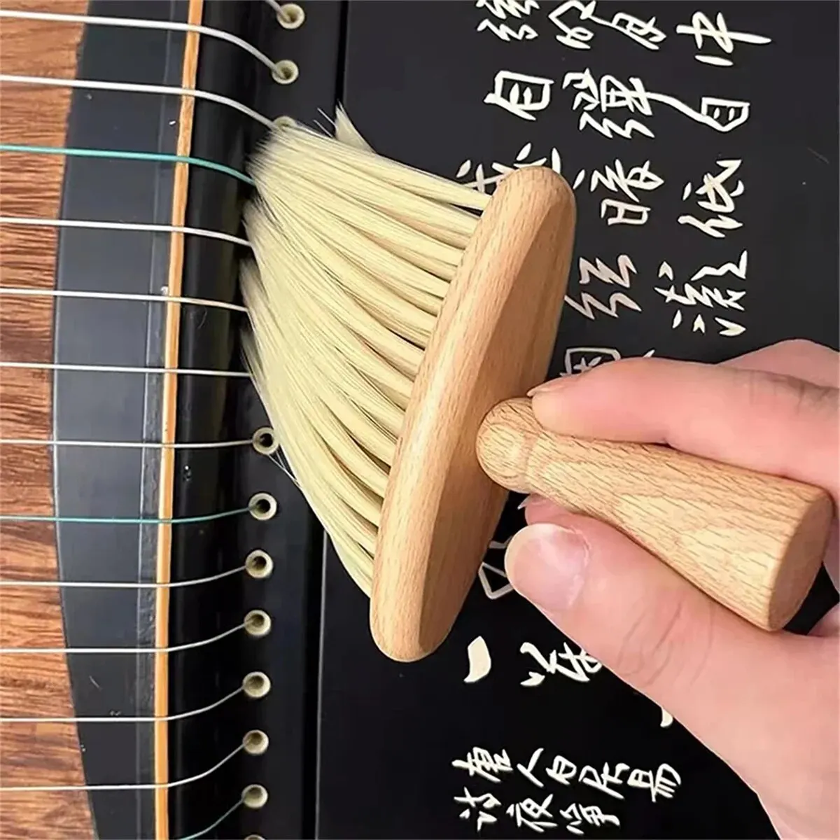 Violin Cleaning Brush 1pc for Guitar and Violin Accessories