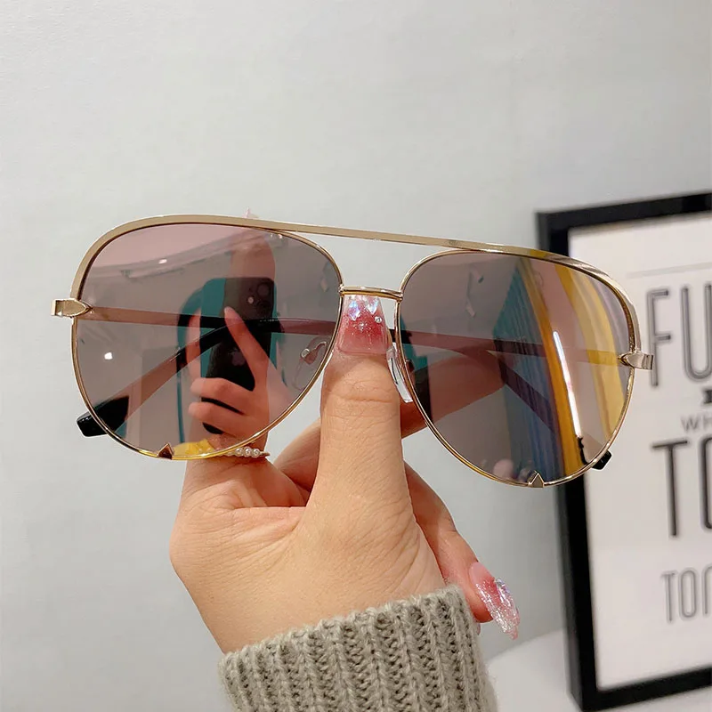 

YOOSKE Men Pilot Sunglasses Women Luxury Classic Metal Sun Glasses Male Retro Double Beam Goggle Gradient Blue Pink Eyewear