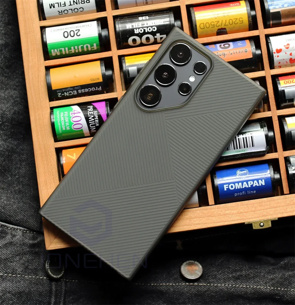 Ultra Thin Matte Clear Luxury Skin Feel Geometric Pattern Shockproof Cover