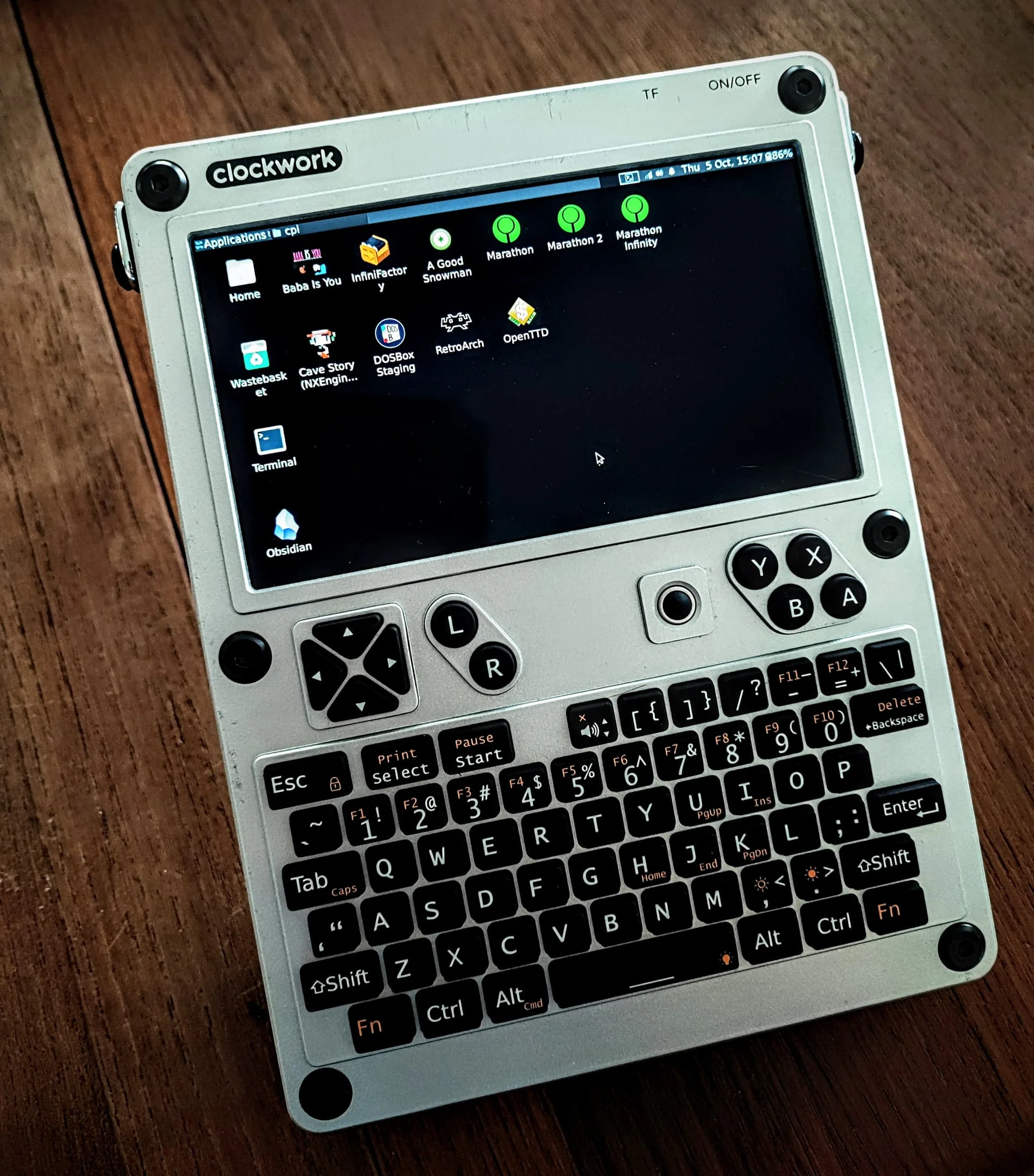 Silver and black in stock! ClockworkPi uConsole V3.14 DevKit,Retro