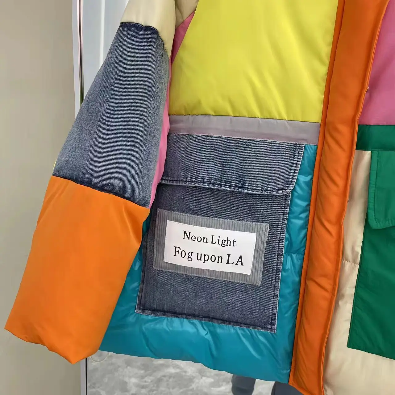 Color Blocking Splicing Stand Ap Collar Down Jacket, Loose Large Pocket White Duck Down Bread Jacket, European Winter Hot Sellin