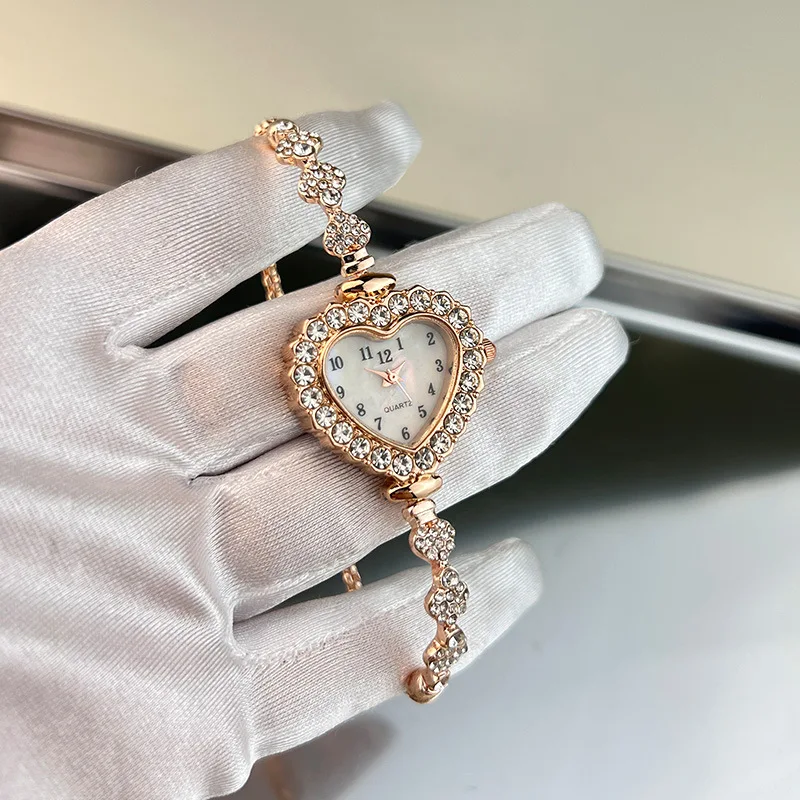 Women Watches New Fashionable Love Type Fine Band Diamond Set Quartz Gold Silver Free Adjustable Bracelet Watch Reloj