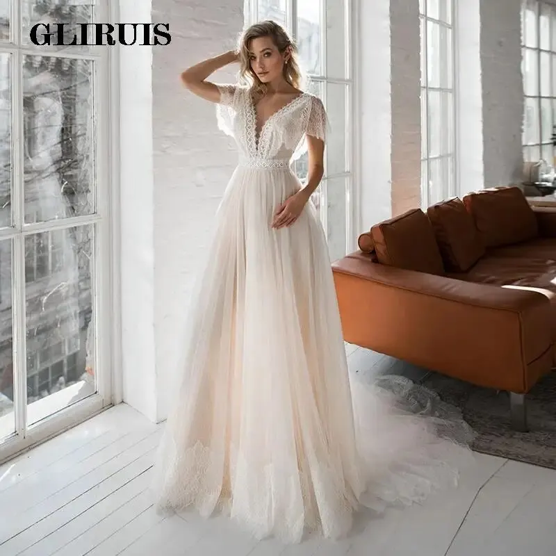 

Elegant Boho Wedding Dresses Lace Appliques Champagne Dot Tulle Bride Gown V-neck Backless Beach Wedding Party Gowns 2022