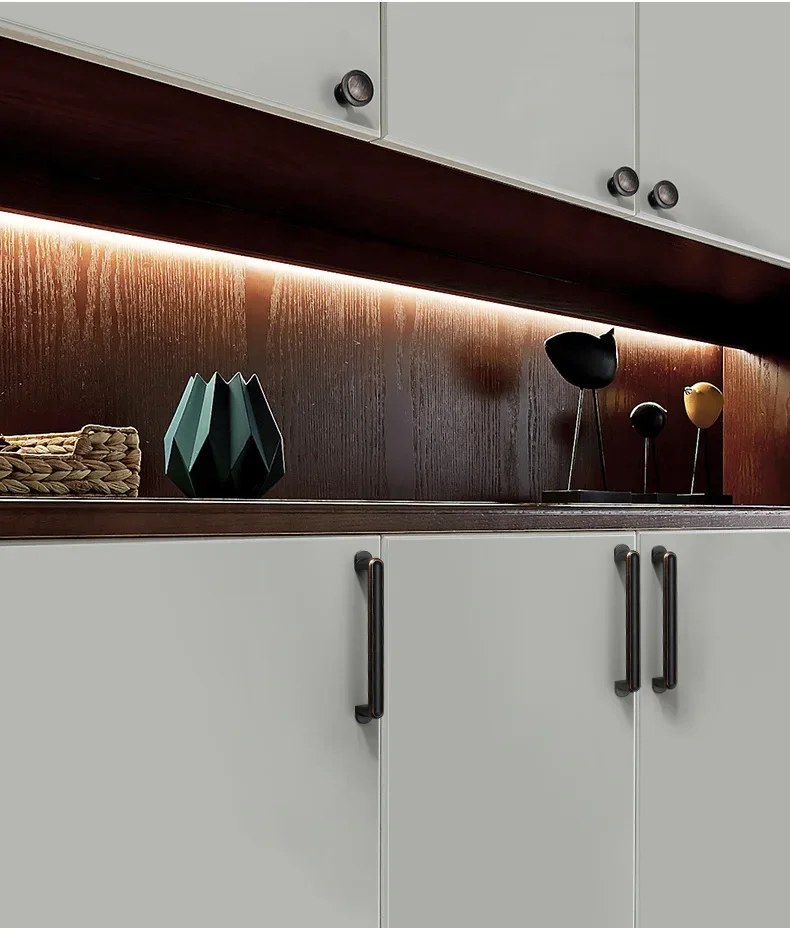 Description Picture 5 of itemZinc Alloy Black Cabinet Handles American Style Solid Kitchen Cupboard Pulls Drawer Knobs Furniture Handle Hardware