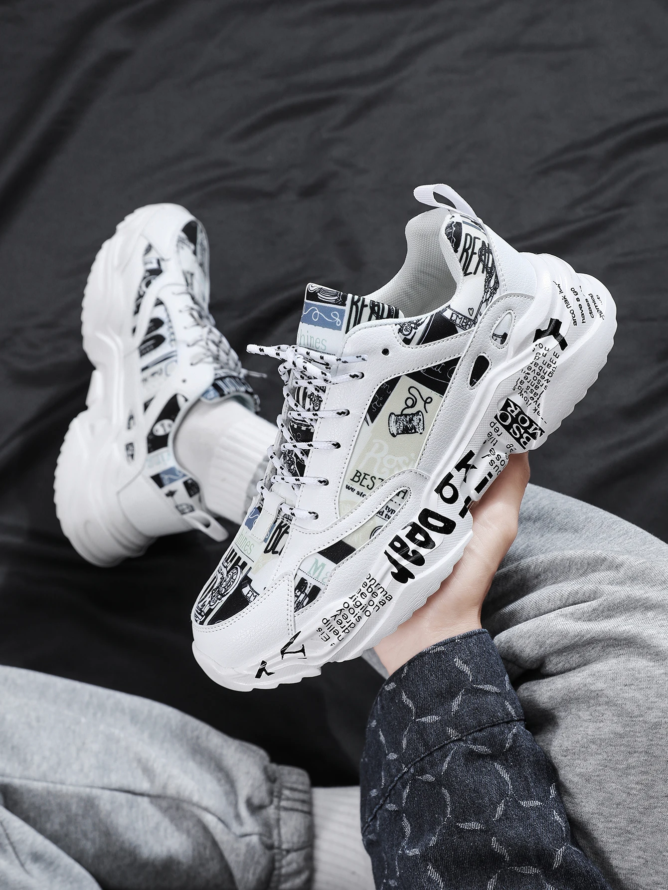 Men Fashion Trends Graffiti Letter Patches Heightened Athletic Dad Shoes