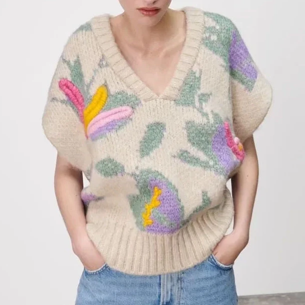 

TEELYNN Boho Floral Embroidery Loose Vest Sweaters Women Casual V-neck Sleeveless Pullovers Winter 2022 Oversize Jumper Outwear