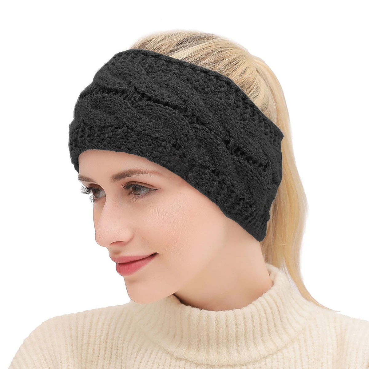 Рисунок 6 - Женская вязаная шерстяная повязка на голову