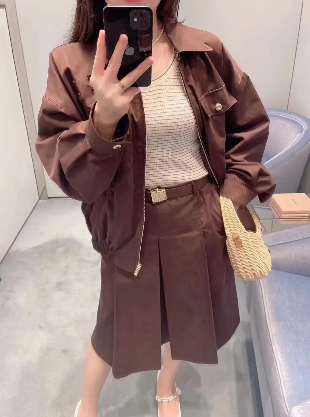 여성용 턴다운 칼라 긴팔 재킷 및 A 라인 플리츠 미니 스커트, 미국 레트로 초콜릿 컬러, 2 종 세트, 2024 여름 신상