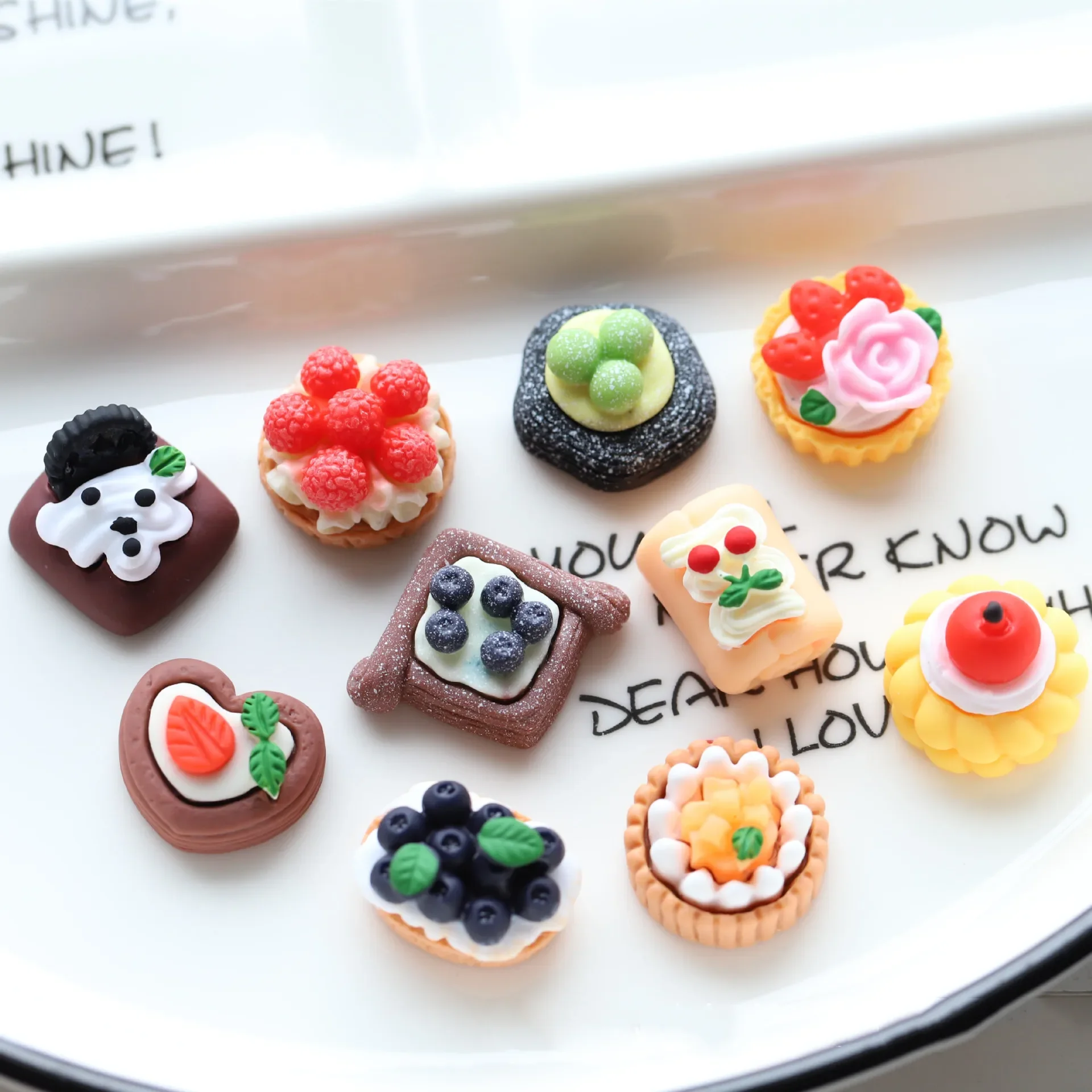 10 Pezzi Simulazione Crema Al Cioccolato Torta Alla Frutta Carino Mirtillo Fragola Oreo Rosa Amore Dolci Matcha