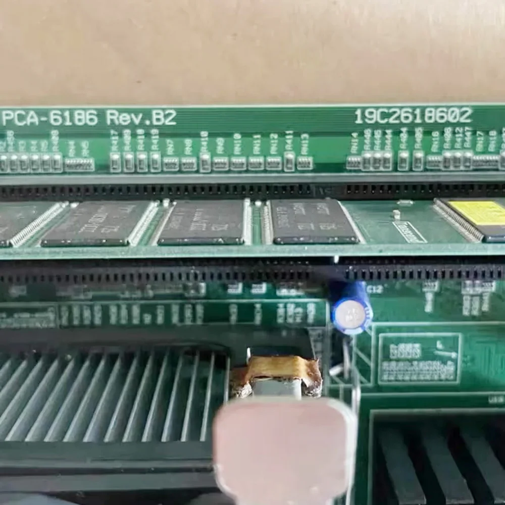 For Advantech PCA-6186 REV.B2 Full-length Industrial Control Board PCA-6186LV 4 For Advantech PCA-6186 REV.B2 Full-length Industrial Control Board PCA-6186LV - Image 2