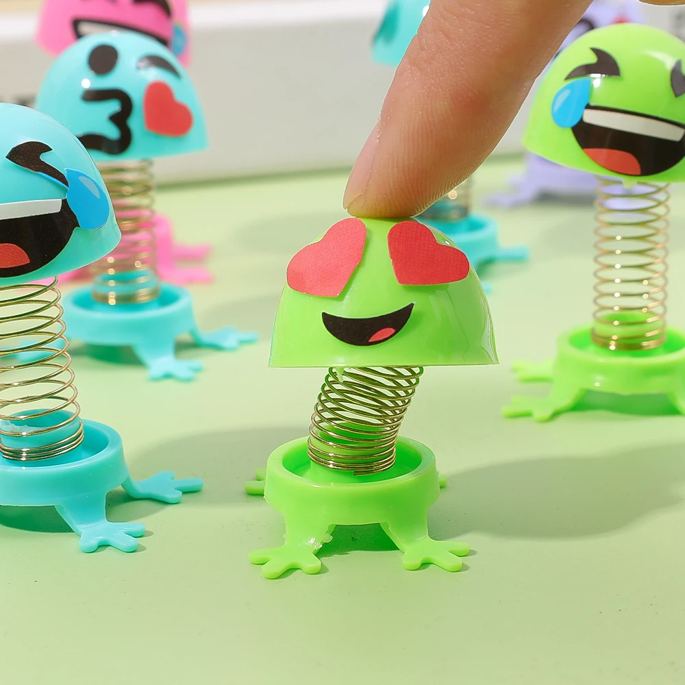 Рисунок 3 - собранные весенние игрушки-фигурки