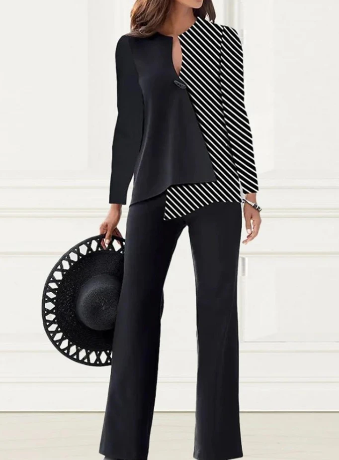 Рисунок 2 - Женский деловой костюм с прямыми брюками