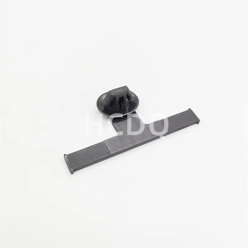 Automotive sheet metal hole aircraft buckle accessories