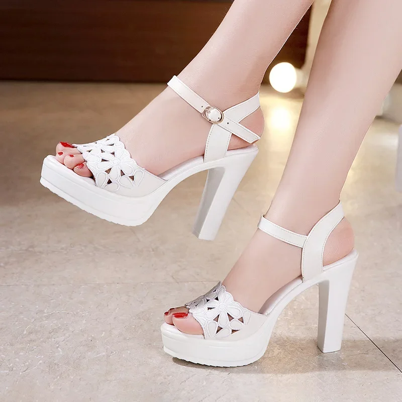 

10cm Small Size 32-43 Fashion Cutout Soft Leather Shoes Platform Sandals 2023 Summer Women's Block High Heels Sandals Office