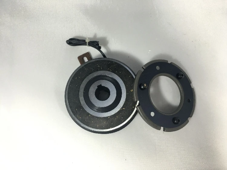 

MCS-025 электромагнитный сцепление с подшипником MCS-2.5 DC24V 2,5 KG внутреннее отверстие 20 мм