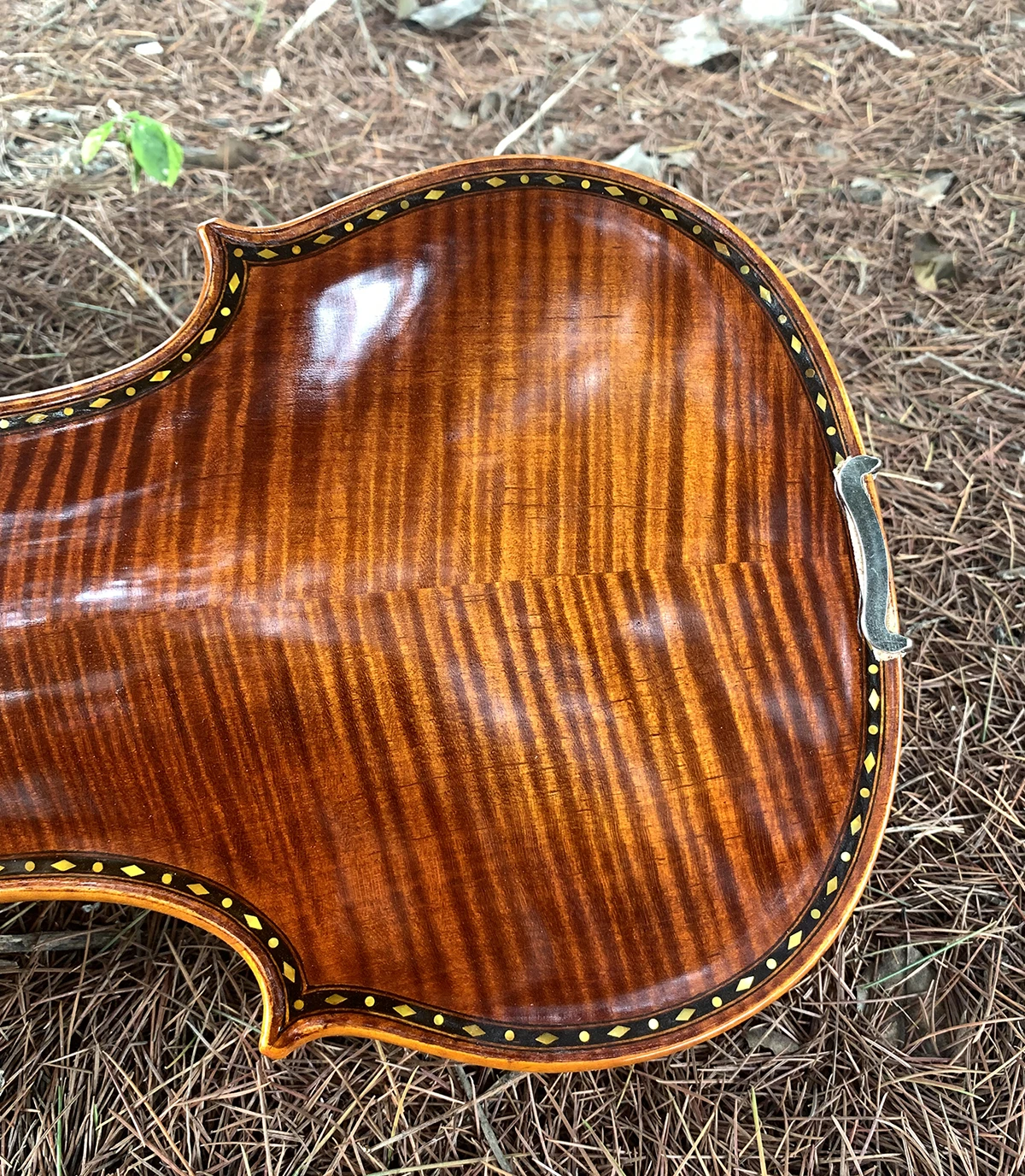Violin 4/4 Flamed Violin With Shell Mosaic Fully Hand-made Strong Tone Free Case And Bow acoustic violin,violin accessories
