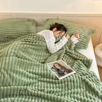 Winter Warm Blankets Fluffy Blanket for Bedroom Comfortable Blankets Soft Bed Covers Solid Color Autumn Bedspread Bed Suppiles 6